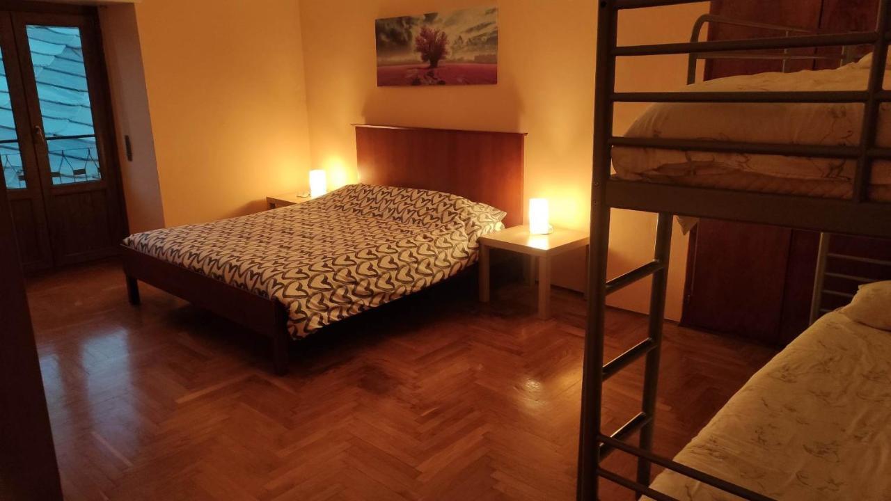 Casa Vacanze Da Ingrid & Max - Cir 39 - Saint-Christophe Esterno foto